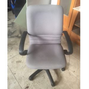 ghe-xam-300x300 Ghế xoay văn phòng cũ - Bán ghế xoay cũ giá rẻ  