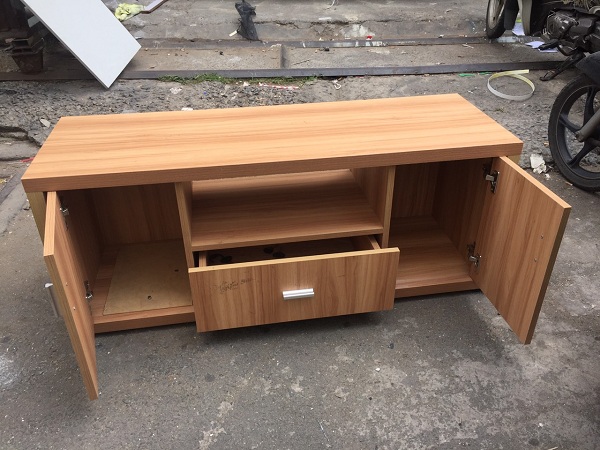 Thanh lý kệ tivi thấp 1m2 cũ   z2298431607261_904a5df637338813a46ef391b8cd23af Thanh lý kệ tivi thấp 1m2 cũ