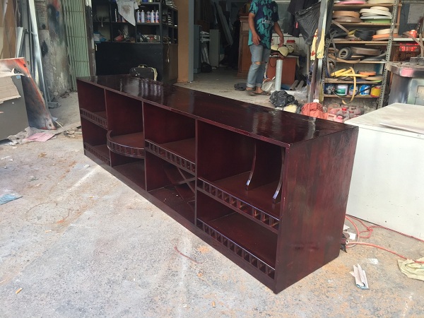 1tr5 Thanh lý kệ gỗ ngang 2m34 cũ  