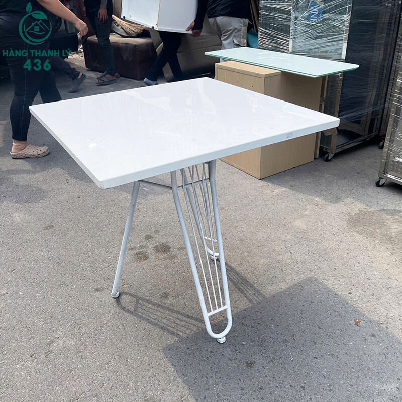 Bàn Cafe Mặt Đá Cũ Đẹp Sang Trọng ban-cafe-mat-da-cu-dep-sang-trong-2 Bàn Cafe Mặt Đá Cũ Đẹp Sang Trọng