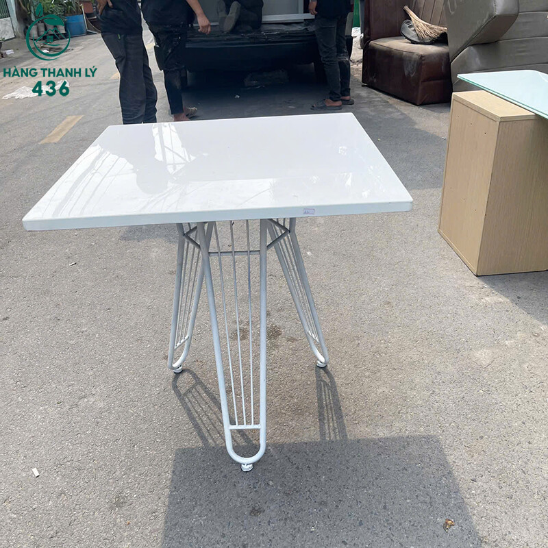 Bàn Cafe Mặt Đá Cũ Đẹp Sang Trọng ban-cafe-mat-da-cu-dep-sang-trong-3 Bàn Cafe Mặt Đá Cũ Đẹp Sang Trọng