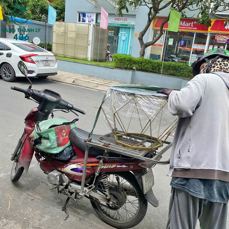 hinh-anh-giao-hang-cho-khach-1 Giao Hàng Đồ Nội Thất Cũ Chuyên Nghiệp, Đúng Hẹn Tại Hàng Thanh Lý 436  