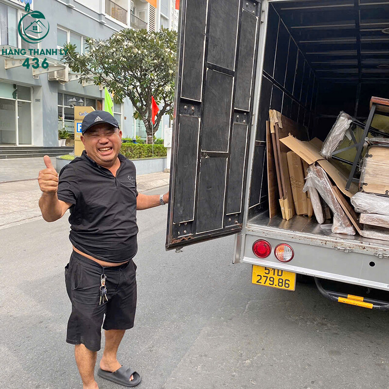 giao-hang-tai-Hang-Thanh-Ly-436-13 Đầu Năm 2025 Rộn Ràng Giao Hàng Tại Hàng Thanh Lý 436  