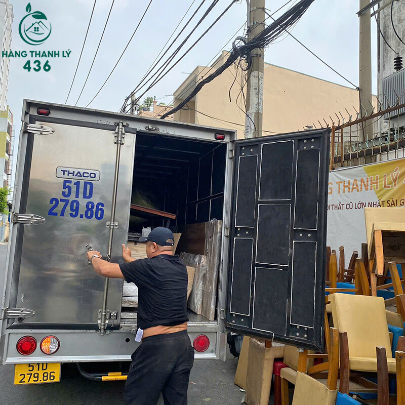 giao-hang-tai-Hang-Thanh-Ly-436-14 Đầu Năm 2025 Rộn Ràng Giao Hàng Tại Hàng Thanh Lý 436  