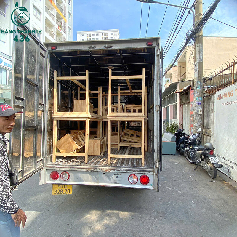 giao-hang-tai-Hang-Thanh-Ly-436-2 Đầu Năm 2025 Rộn Ràng Giao Hàng Tại Hàng Thanh Lý 436  