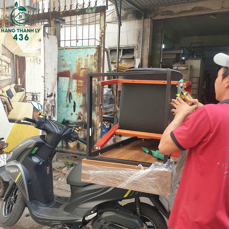 giao-hang-tai-Hang-Thanh-Ly-436-8 Đầu Năm 2025 Rộn Ràng Giao Hàng Tại Hàng Thanh Lý 436  