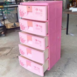 tu quan ao nhua cu (2)