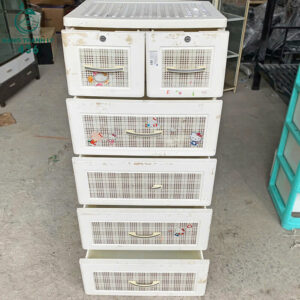 tu quan ao nhua cu (5)