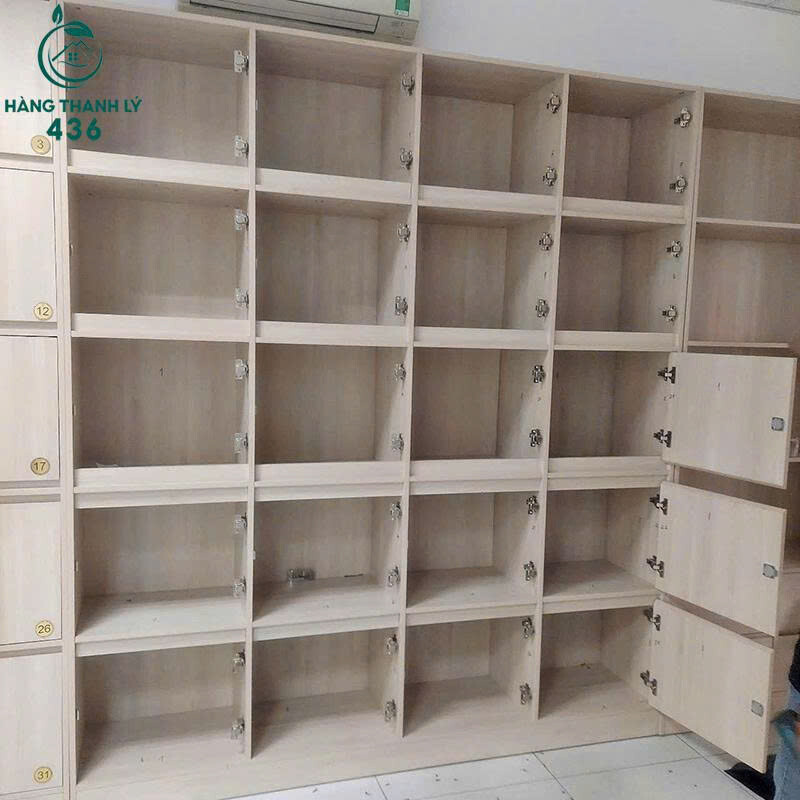 Tủ Locker Cũ Vân Gỗ Sáng Nhiều Ngăn tu-locker-1 Tủ Locker Cũ Vân Gỗ Sáng Nhiều Ngăn