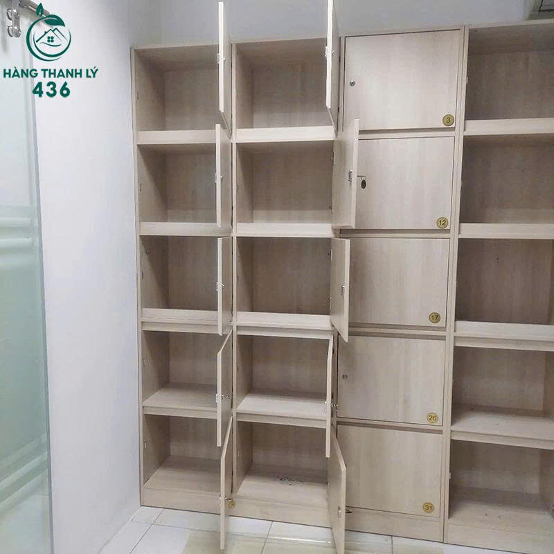 Tủ Locker Cũ Vân Gỗ Sáng Nhiều Ngăn tu-locker Tủ Locker Cũ Vân Gỗ Sáng Nhiều Ngăn