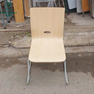 ghe-7-300x300 Những mẫu ghế xoay văn phòng cũ chất lượng giá rẻ  