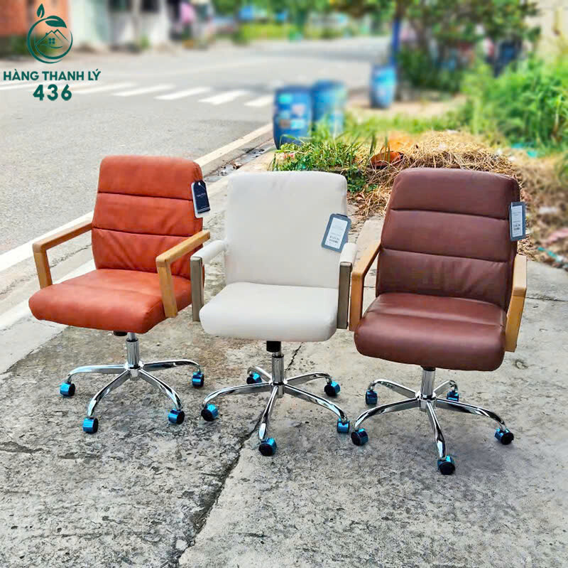 ghe-giam-doc Ghế Giám Đốc Xoay Bọc Da Tay Gỗ Sang Trọng Mới 99%  