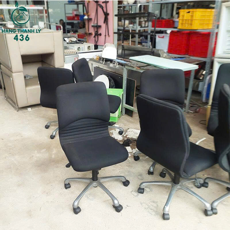 Khám Phá Kho Hàng Hơn 4000m² Đầy Ắp Đồ Văn Phòng Cũ Được Thu Về Mỗi Tuần ghe-ko-tay Khám Phá Kho Hàng Hơn 4000m² Đầy Ắp Đồ Văn Phòng Cũ Được Thu Về Mỗi Tuần