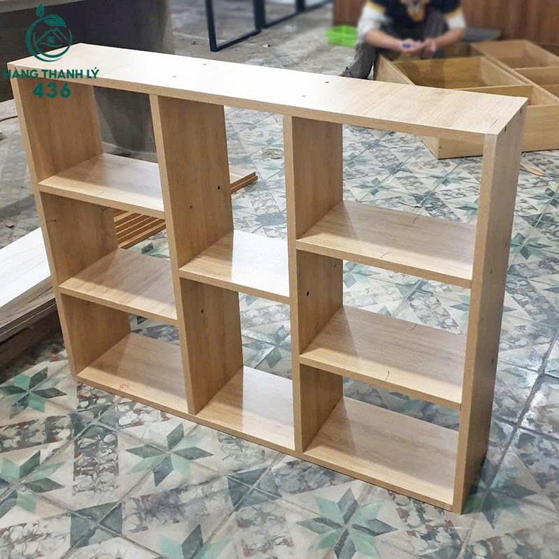 ke-trung-bay-6 Kệ Trưng Bày Gỗ Phong Cách Tối Giản Mới 99% (Nhiều Mẫu)  