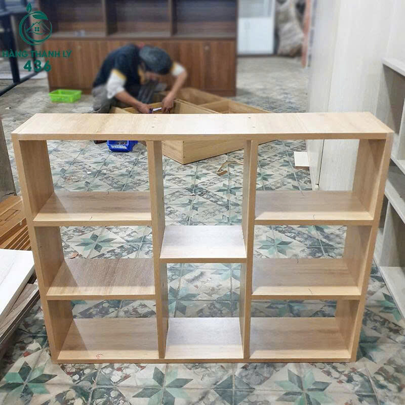 ke-trung-bay-7 Kệ Trưng Bày Gỗ Phong Cách Tối Giản Mới 99% (Nhiều Mẫu)  