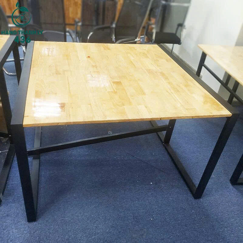 Bàn Làm Việc Cũ 1M2x1M2 Mặt Gỗ Sáng Mịn Khung Sắt Vuông ban-4 Bàn Làm Việc Cũ 1M2x1M2 Mặt Gỗ Sáng Mịn Khung Sắt Vuông