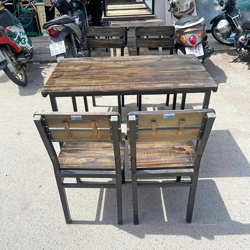 Bàn Ghế Cafe Cũ 4 Ghế Mặt Gỗ Chắc Chắn Giá Rẻ ban-ghe-cf Bàn Ghế Cafe Cũ 4 Ghế Mặt Gỗ Chắc Chắn Giá Rẻ
