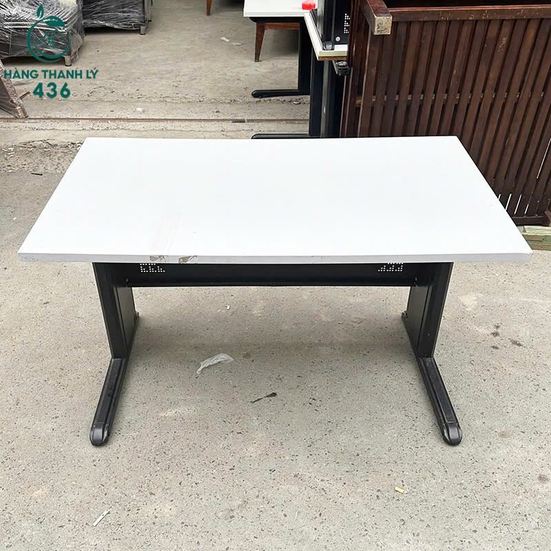 bàn làm việc 1