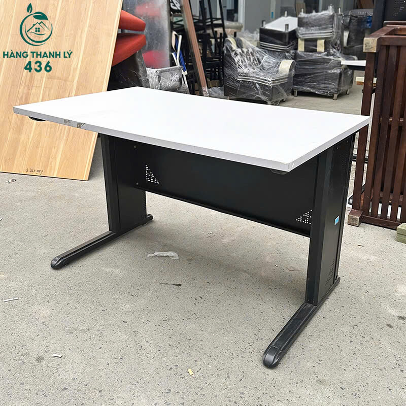 Bàn Làm Việc Cũ Kiểu Dáng Đơn Giản Mặt Trắng Chân Sắt ban-lam-viec-13 Bàn Làm Việc Cũ Kiểu Dáng Đơn Giản Mặt Trắng Chân Sắt
