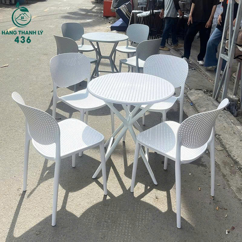 Bộ Bàn Tròn Ghế Nhựa Cho Quán Cafe Ngoài Trời Mới 99% (Nhiều Màu) bo-ban-ghe-cf-1-1 Bộ Bàn Tròn Ghế Nhựa Cho Quán Cafe Ngoài Trời Mới 99% (Nhiều Màu)
