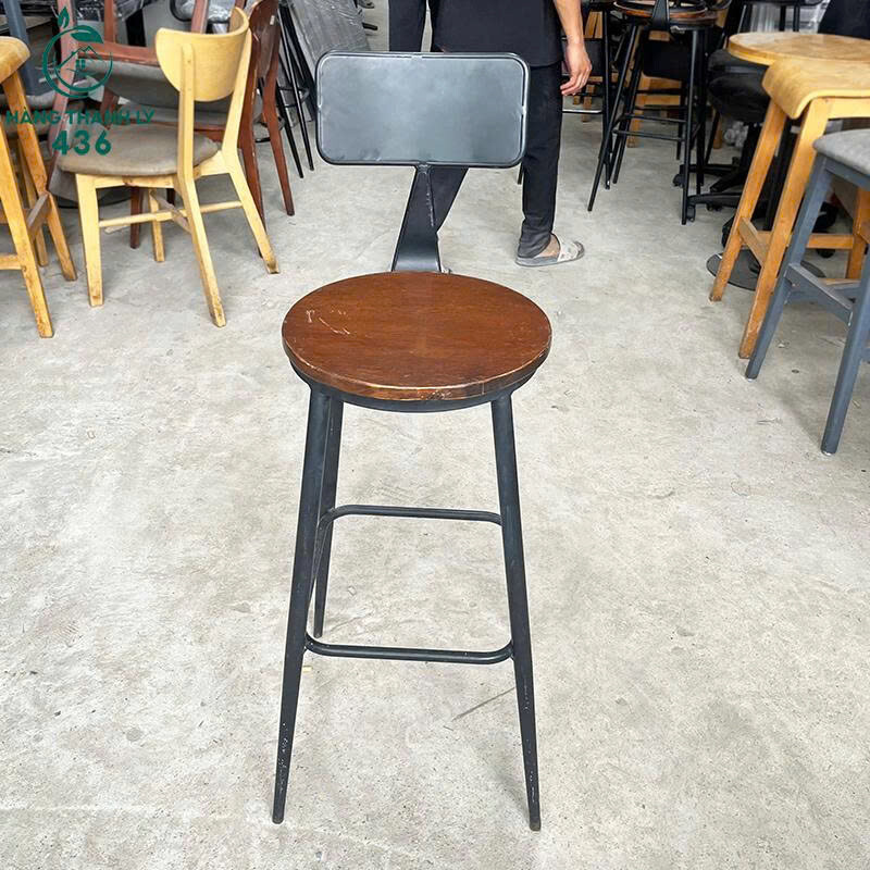 Ghế Bar Gỗ Cũ Khung Sắt Đen Phong Cách Vintage ghe-bar Ghế Bar Gỗ Cũ Khung Sắt Đen Phong Cách Vintage