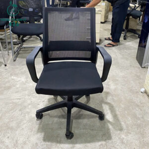 ghe-van-phong-lung-luoi-chan-quy-cu-khung-cung-cap