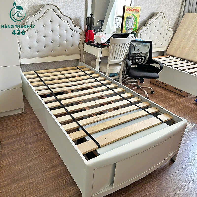 Giường Đơn Cũ Bọc Nệm Đầu Đính Nút Giường Sang Trọng   giuong Giường Đơn Cũ Bọc Nệm Đầu Đính Nút Giường Sang Trọng