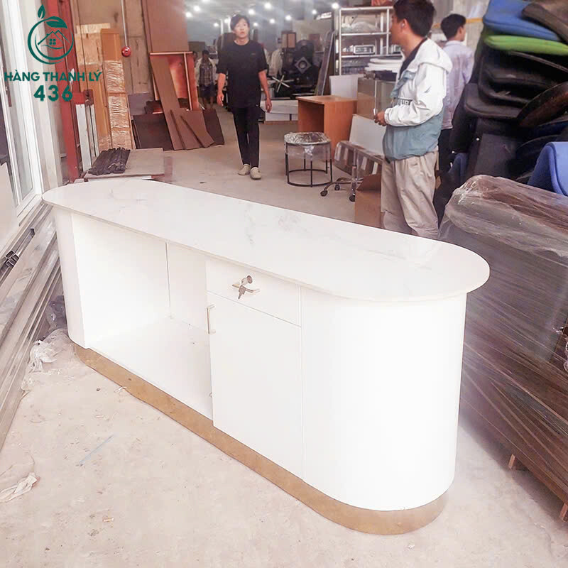 Quầy Lễ Tân Cũ Mặt Đá Oval Bo Góc Tinh Tế   quay-1 Quầy Lễ Tân Cũ Mặt Đá Oval Bo Góc Tinh Tế