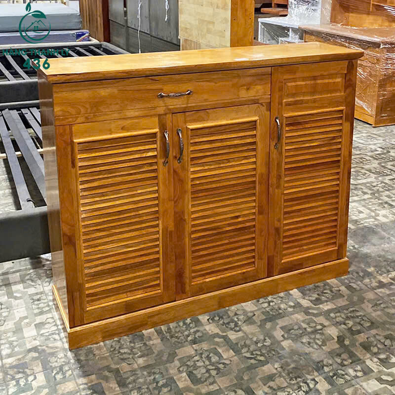 Tủ Giày Dép Gỗ Cũ 3 Cánh Lá Sách Thoáng Khí Mới 99%   tu-giay-dep-2 Tủ Giày Dép Gỗ Cũ 3 Cánh Lá Sách Thoáng Khí Mới 99%