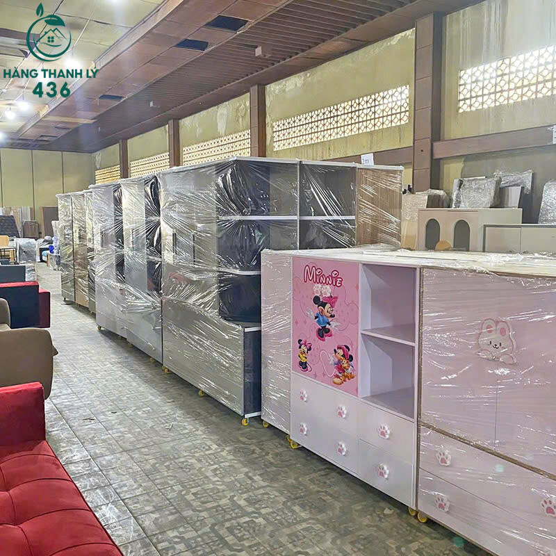 Một Ngày Ở Kho 436 – Hàng Chục Mẫu Tủ Quần Áo Mới Cập Bến tu-quan-ao-1-2 Một Ngày Ở Kho 436 – Hàng Chục Mẫu Tủ Quần Áo Mới Cập Bến