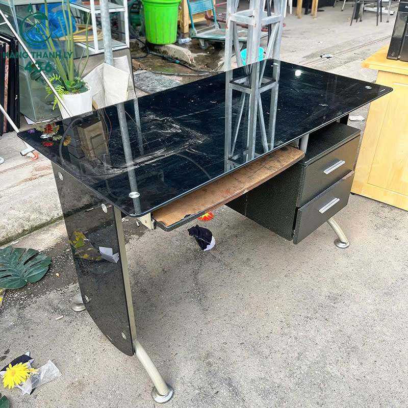 Bàn Làm Việc Kính Đen Cũ Khung Chắc Chắn Sang Trọng   z6957820492705_b984a058d720bc6c93eed0978e981a0b Bàn Làm Việc Kính Đen Cũ Khung Chắc Chắn Sang Trọng