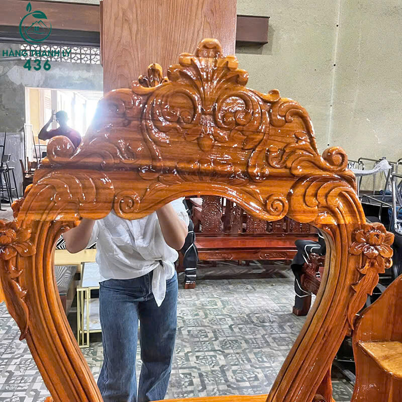 Bàn Trang Điểm Gỗ Tự Nhiên Chạm Hoa Văn Sang Trọng Mới 99% (Nhiều Mẫu)   z6971946698535_d04f6d83b3ea2e97cf7510f88eca063d Bàn Trang Điểm Gỗ Tự Nhiên Chạm Hoa Văn Sang Trọng Mới 99% (Nhiều Mẫu)