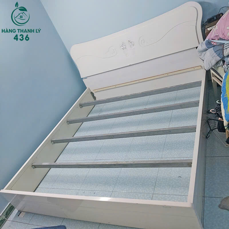 Giường Ngủ 1M8X2M Cũ Gỗ Màu Trắng Thiết Kế Hiện Đại z6978915215029_b2d0cbcde8a9389d8612fdd41252a19d Giường Ngủ 1M8X2M Cũ Gỗ Màu Trắng Thiết Kế Hiện Đại