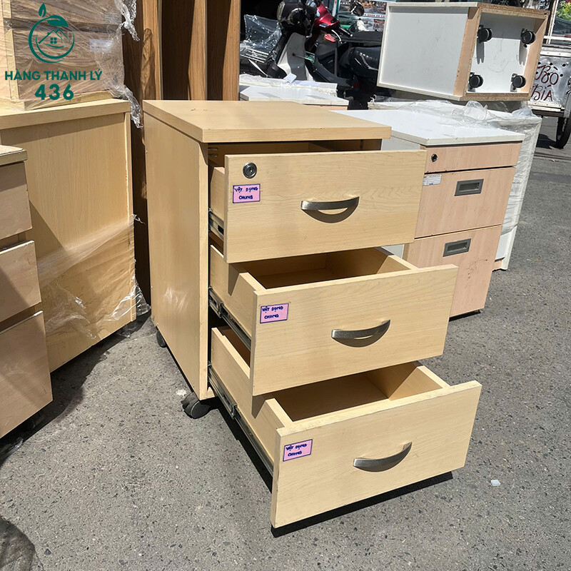 Tủ Đầu Giường Cũ Nâu Sáng 3 Ngăn Kéo Có Khóa Hiện Đại z6979646989907_59f62723b325e6102c1f6d2c76a39a0b-copy Tủ Đầu Giường Cũ Nâu Sáng 3 Ngăn Kéo Có Khóa Hiện Đại