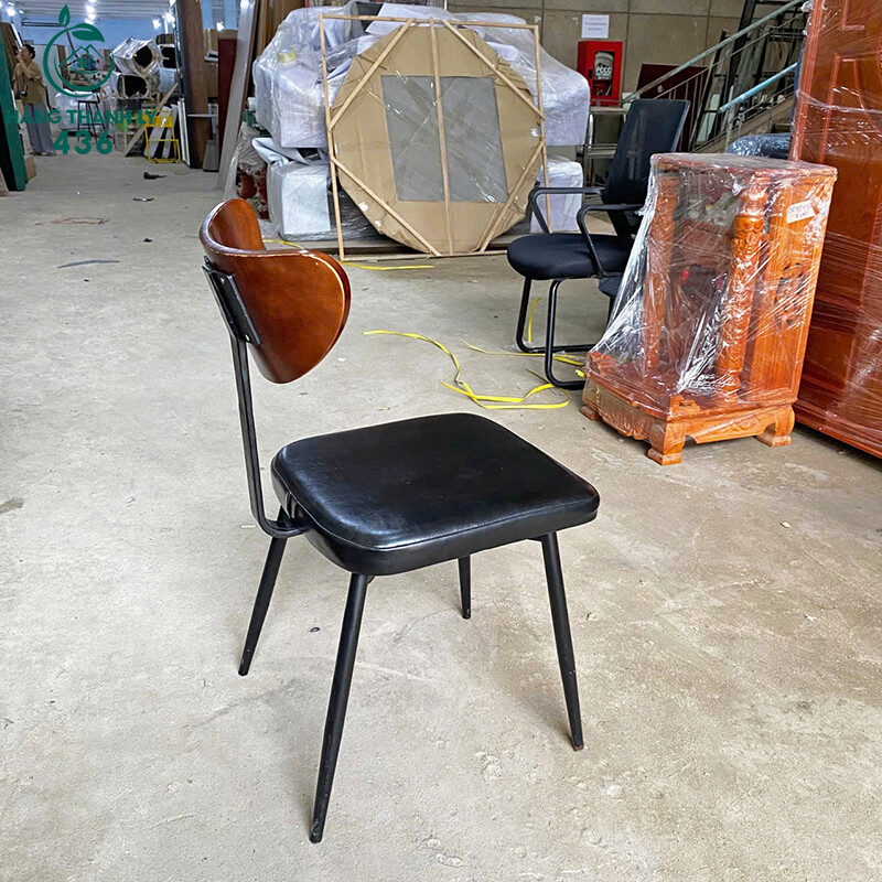 Ghế Cafe Cũ Mặt Ghế Bọc Da Màu Đen Tựa Lưng Gỗ Nâu z6980062359361_d40db3e3f3a4c5c192b653be11b8fbb9-copy Ghế Cafe Cũ Mặt Ghế Bọc Da Màu Đen Tựa Lưng Gỗ Nâu