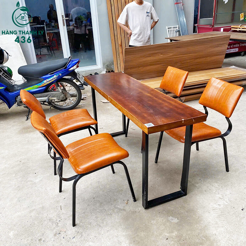 Bàn Cafe Cũ 1M5 Mặt Gỗ Dày Chân Kim Loại Đen Bền Bỉ z6980062367898_6770707f218f8cf41eac237cce0215a0-copy Bàn Cafe Cũ 1M5 Mặt Gỗ Dày Chân Kim Loại Đen Bền Bỉ