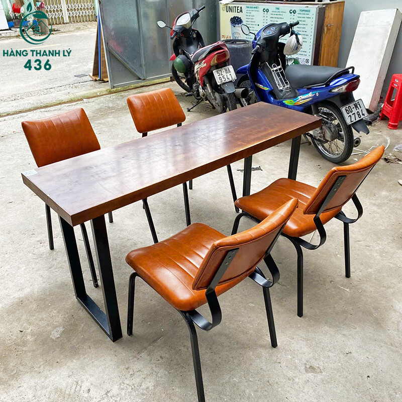Bàn Cafe Cũ 1M5 Mặt Gỗ Dày Chân Kim Loại Đen Bền Bỉ z6980062373324_c57e47d58093e106152835588b79279e-copy Bàn Cafe Cũ 1M5 Mặt Gỗ Dày Chân Kim Loại Đen Bền Bỉ
