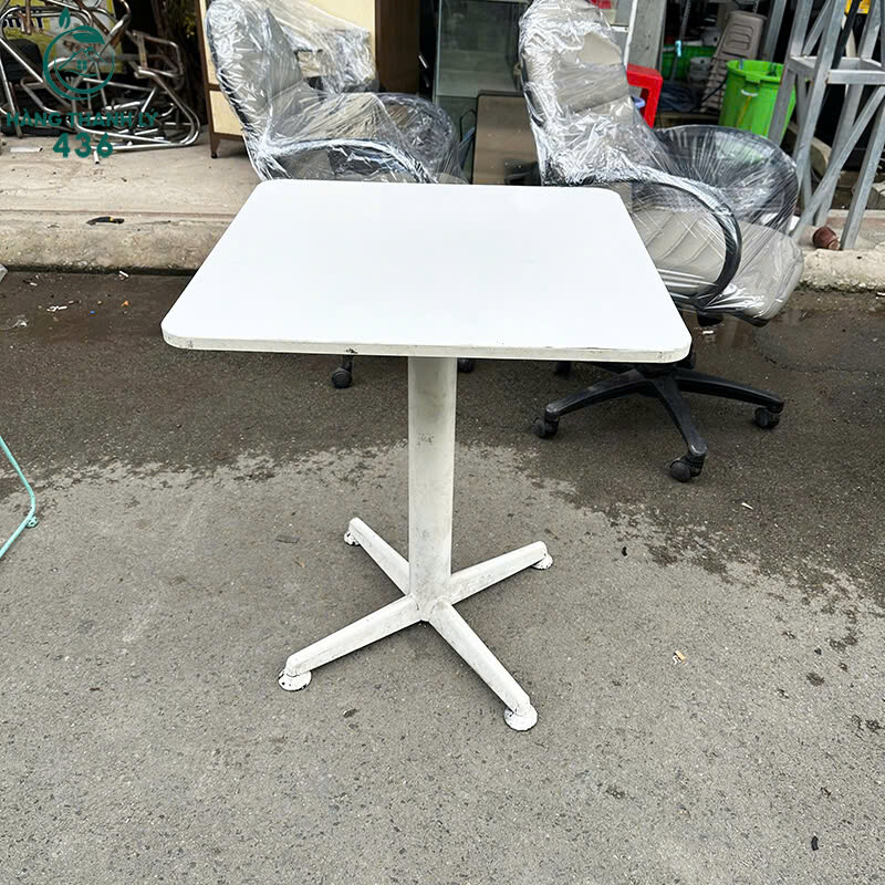 Bàn Vuông Chân Trụ Cũ Màu Trắng To Rộng Rãi Giá Rẻ z6988060660923_aa30429f2f51296f131d2dceeed426a0 Bàn Vuông Chân Trụ Cũ Màu Trắng To Rộng Rãi Giá Rẻ