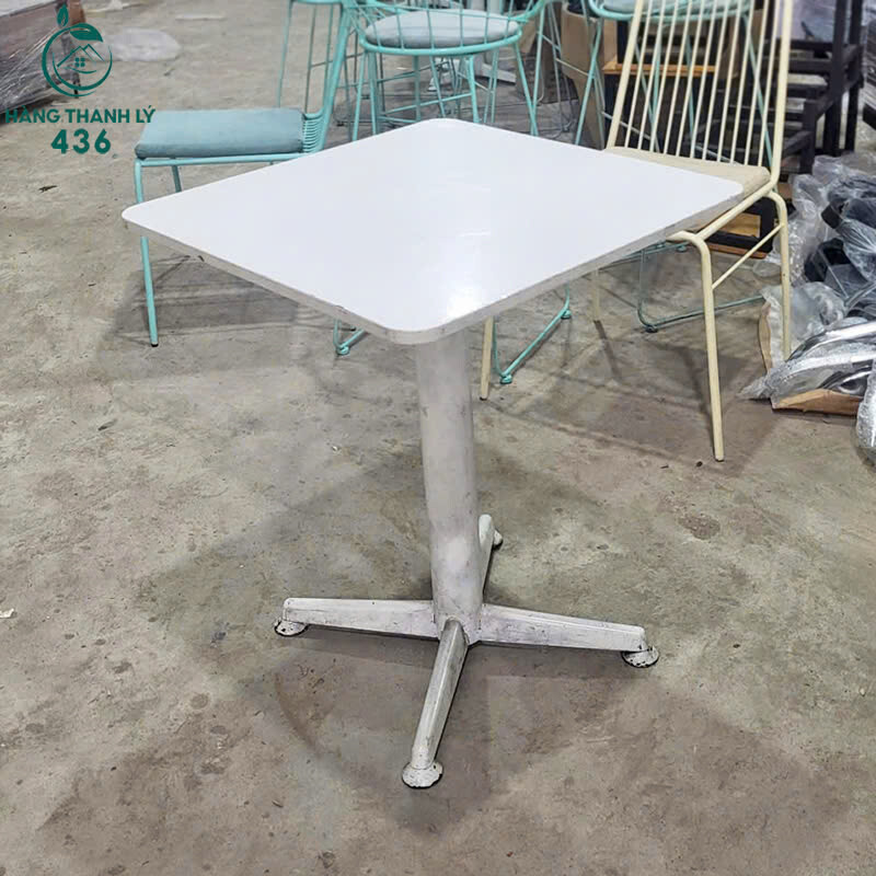 Bàn Vuông Chân Trụ Cũ Màu Trắng To Rộng Rãi Giá Rẻ z6988061708971_117626b8b454c54ab2d74ce7d7c67135 Bàn Vuông Chân Trụ Cũ Màu Trắng To Rộng Rãi Giá Rẻ