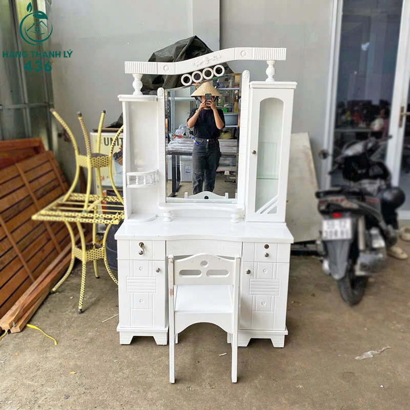 Bàn Trang Điểm Cũ Gỗ Màu Trắng Kiểu Dáng Sang Trọng   z6996484824895_7d09d83bfaaad1372dbb601b6393ac84 Bàn Trang Điểm Cũ Gỗ Màu Trắng Kiểu Dáng Sang Trọng