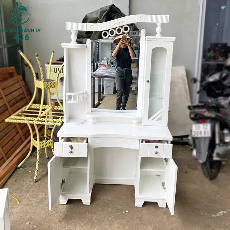 Bàn Trang Điểm Cũ Gỗ Màu Trắng Kiểu Dáng Sang Trọng   z6996484943723_eebe0ae72947a600c2b0eb18ac532ce4 Bàn Trang Điểm Cũ Gỗ Màu Trắng Kiểu Dáng Sang Trọng
