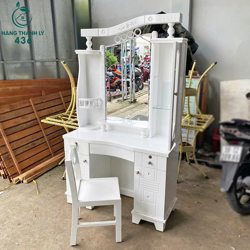 Bàn Trang Điểm Cũ Gỗ Màu Trắng Kiểu Dáng Sang Trọng   z6996485096778_45ec0f30261d2175bd05c25d512ee73e Bàn Trang Điểm Cũ Gỗ Màu Trắng Kiểu Dáng Sang Trọng