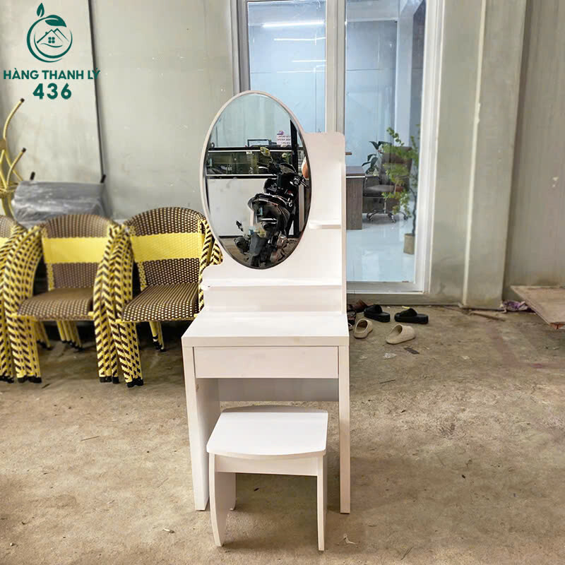 Bàn Trang Điểm Cũ Kèm Ghế Màu Trắng Thiết Kế Đơn Giản   z6999199754342_f776d1c21afcd16d83b292f3027b274f Bàn Trang Điểm Cũ Kèm Ghế Màu Trắng Thiết Kế Đơn Giản