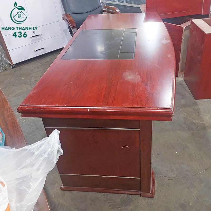 Bàn Giám Đốc 1M6 Cũ Gỗ Kiểu Dáng Chữ Nhật Bền Đẹp Sang Trọng   z7004421754582_75e01e2b1cc837476fc05079aecd8925 Bàn Giám Đốc 1M6 Cũ Gỗ Kiểu Dáng Chữ Nhật Bền Đẹp Sang Trọng