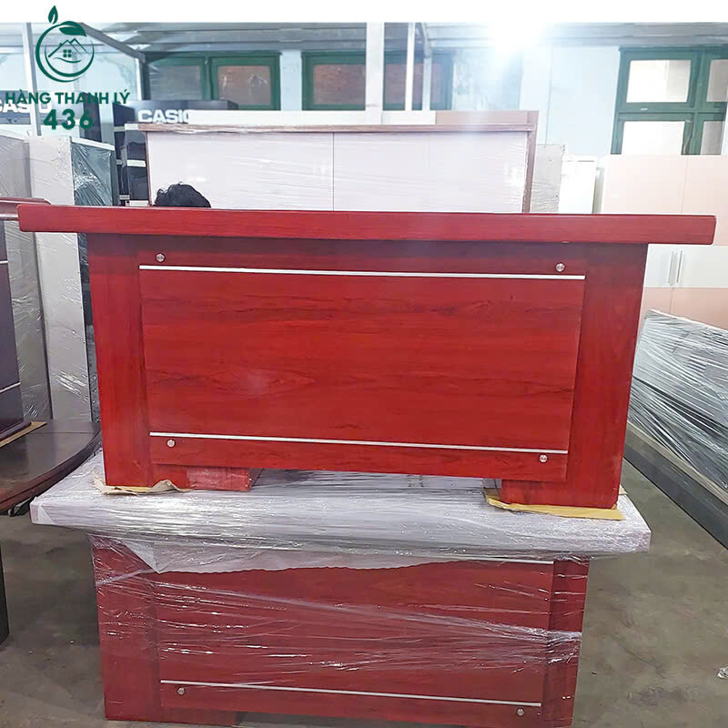 Bàn Giám Đốc Cũ 1M6 Kiểu Dáng Nhỏ Gọn Hiện Đại   z7004528085755_58c7edbf7b329c495c076b3358a0d048-2 Bàn Giám Đốc Cũ 1M6 Kiểu Dáng Nhỏ Gọn Hiện Đại