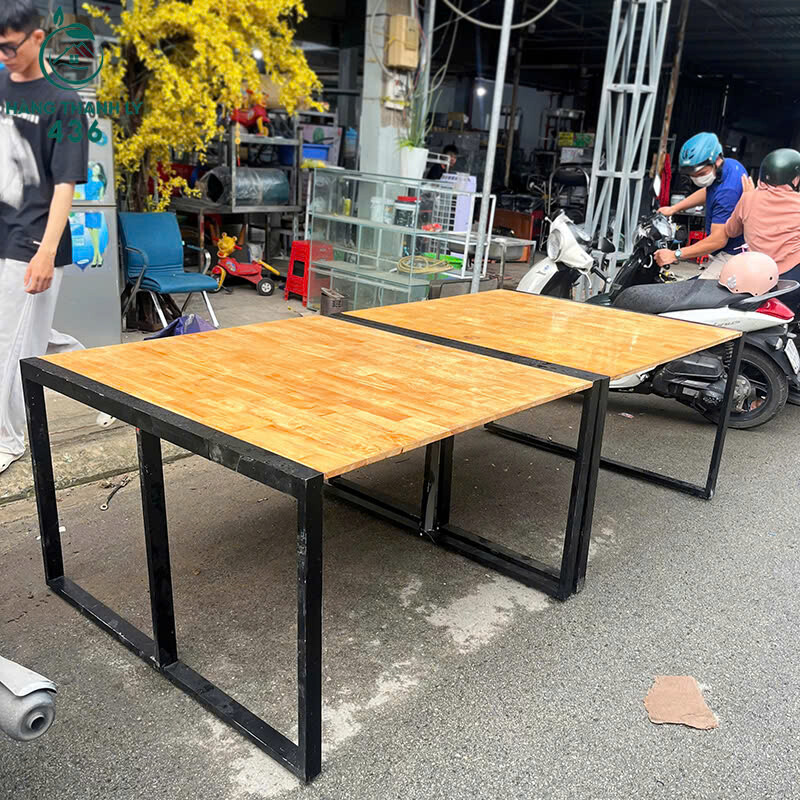 Bàn Họp Cũ 2M4X1M2 Gỗ Sáng Bóng Khung Sắt Chắc Chắn z7007877240571_9c322d8fdfdf70a30ecbf0f9bdde4834 Bàn Họp Cũ 2M4X1M2 Gỗ Sáng Bóng Khung Sắt Chắc Chắn