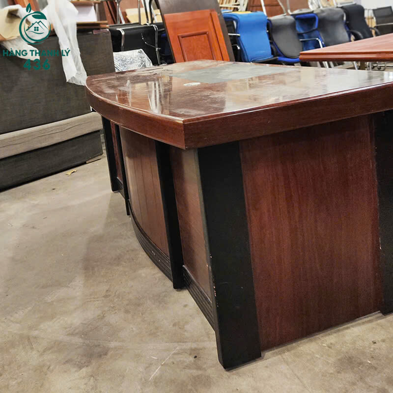 Bàn Giám Đốc 1M8 Cũ Gỗ Màu Nâu Thiết Kế Sang Trọng   z7007878983241_05218ea908a86cd459a26a7bf5fad252 Bàn Giám Đốc 1M8 Cũ Gỗ Màu Nâu Thiết Kế Sang Trọng