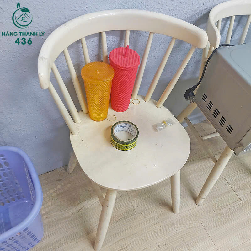 Ghế Gỗ Màu Trắng Cũ Tựa Lưng Có 9 Nan Gỗ Chắc Chắn z7012636021424_eb79d71af0a3e1a308e4e9f82cf82d8d Ghế Gỗ Màu Trắng Cũ Tựa Lưng Có 9 Nan Gỗ Chắc Chắn