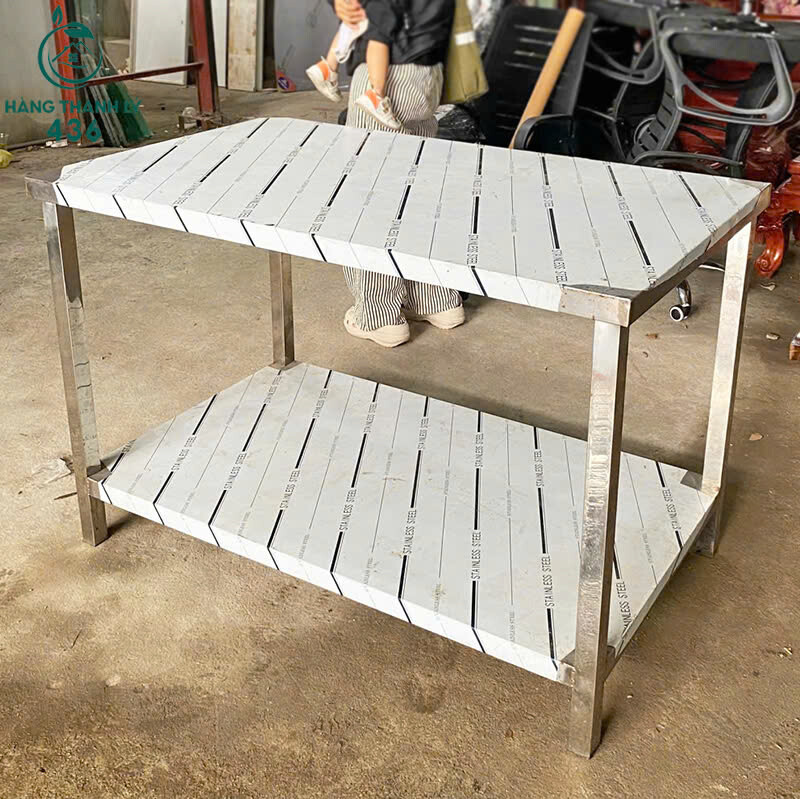 Bàn Inox Cũ 2 Tầng Chắc Chắn Kiểu Dáng Đơn Giản Giá Rẻ z7012641432264_39c4d8bc93878d32926bfbf0a626977d Bàn Inox Cũ 2 Tầng Chắc Chắn Kiểu Dáng Đơn Giản Giá Rẻ