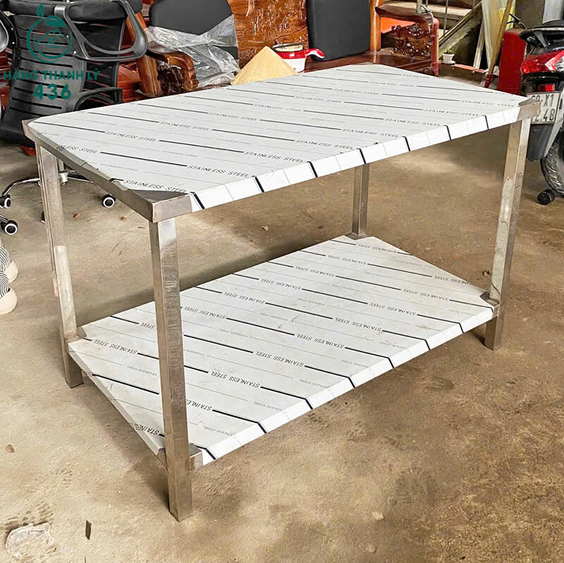 Bàn Inox Cũ 2 Tầng Chắc Chắn Kiểu Dáng Đơn Giản Giá Rẻ z7012641463713_246a9886d5f6bde6863aaa73dec2e5ad Bàn Inox Cũ 2 Tầng Chắc Chắn Kiểu Dáng Đơn Giản Giá Rẻ